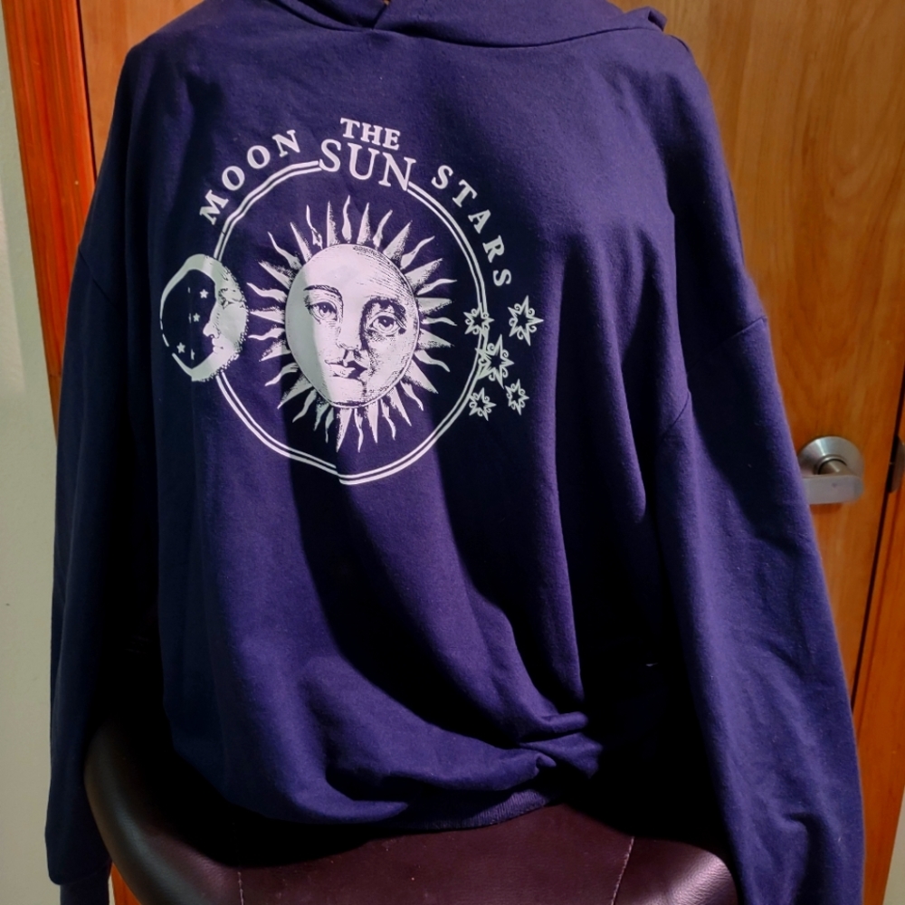 2 hippy thin hoodies